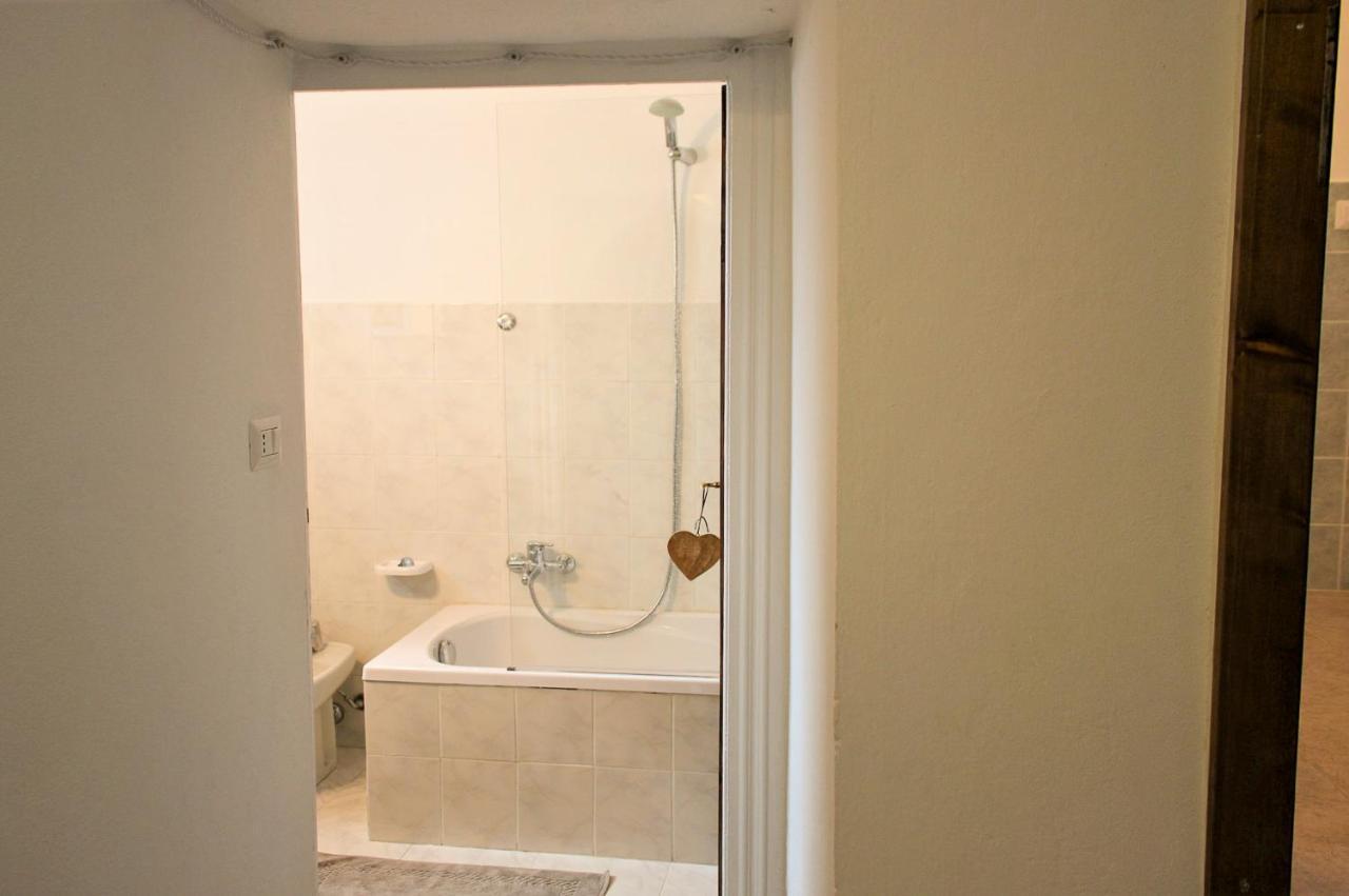 Tre Terre Ferienwohnung Pianello Del Lario Bagian luar foto